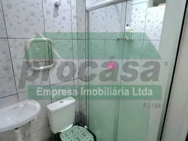 Imagem 4: Casa de rua : / Residencial / Coroado