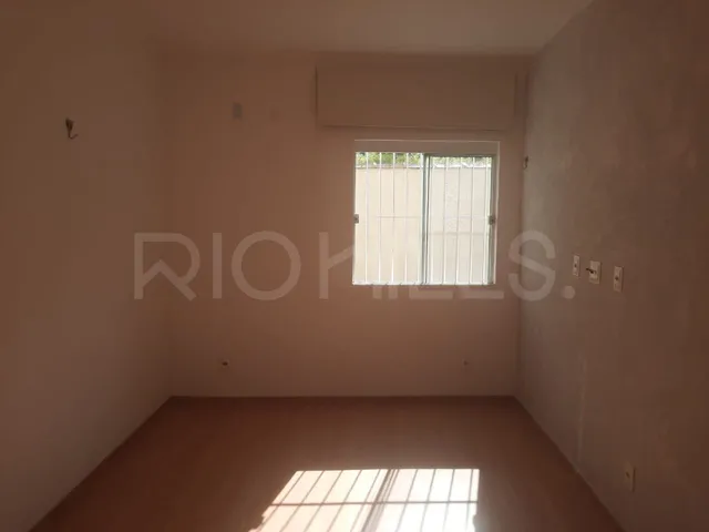 Imagem 4: Casa de 4 quartos à venda em Piratininga, Niterói