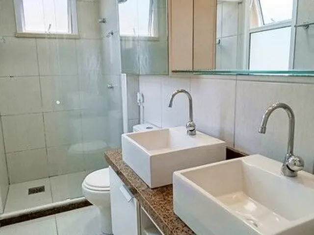 Imagem 7: Casa Duplex com Móveis Planejados, Amplo Lote e Deck Privativo a Poucos Metros da CE040
