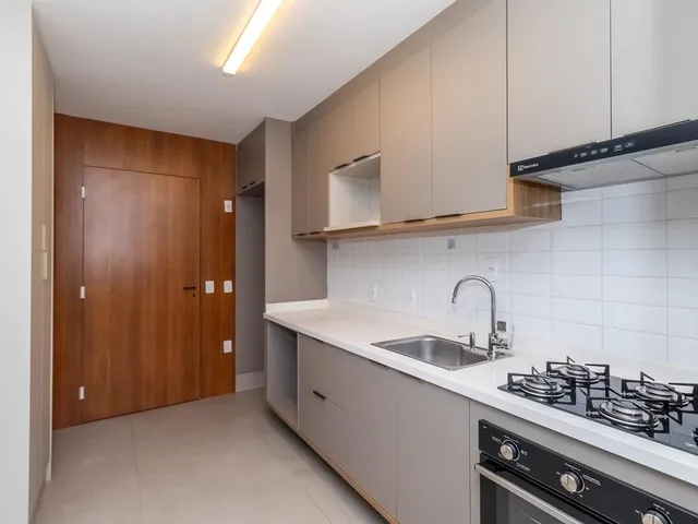 Imagem 14: Este apartamento de 123m² no Square Garden Campo Belo oferece uma atmosfera de conforto