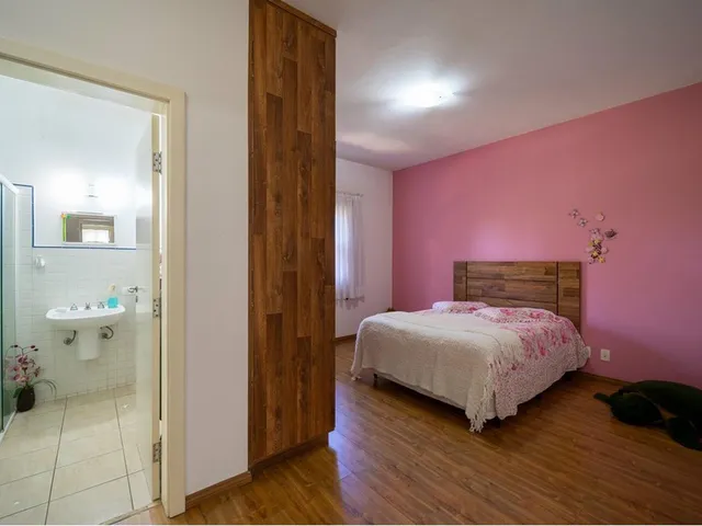 Imagem 2: Casa de alto padrão no Condomínio Parque dos Manacás, em Jundiaí, com 700m2 de área