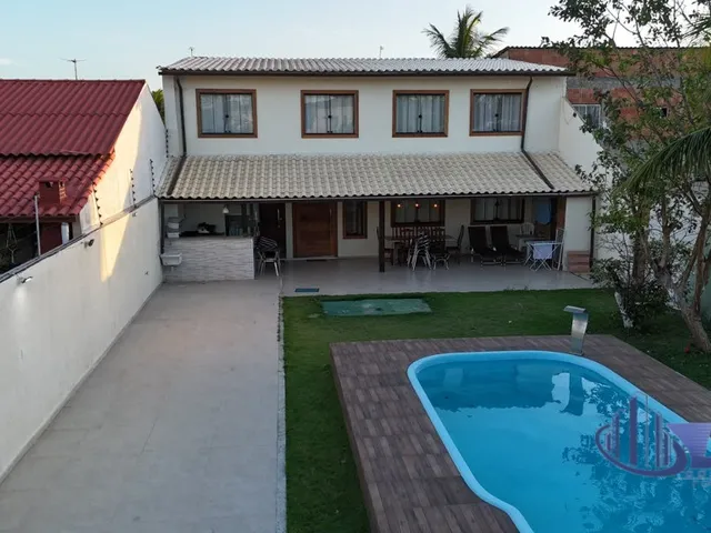 Imagem 12: Imperdível casa duplex à venda em Guarapari-ES, bairro Santa Mônica! Amplo quintal