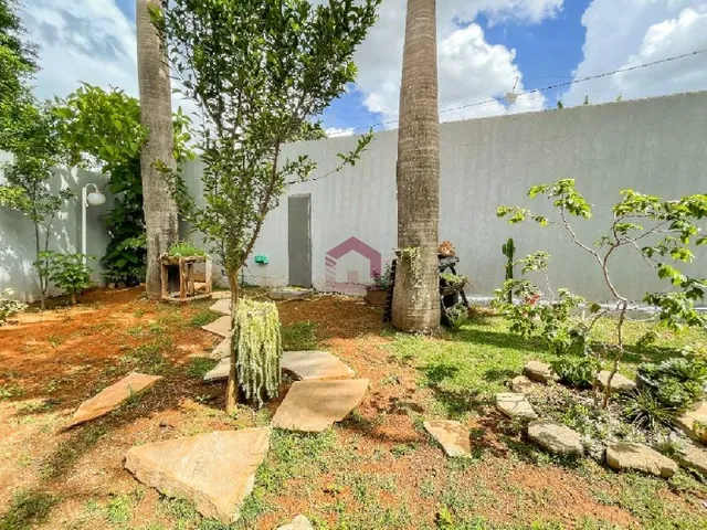 Imagem 5: LOTE COM 02 CASAS - 05 QUARTOS - 03 SUÍTES - ÁREA DE LAZER - SHA CONJUNTO 3