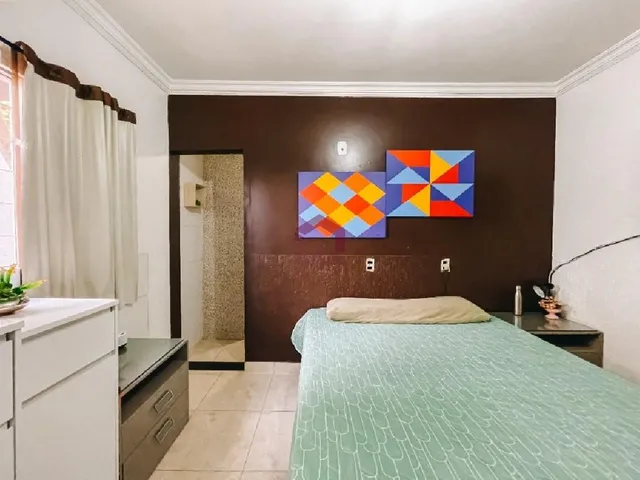 Imagem 2: LOTE COM 02 CASAS - 05 QUARTOS - 03 SUÍTES - ÁREA DE LAZER - SHA CONJUNTO 3