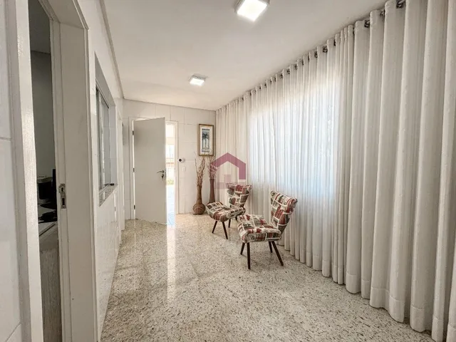 Imagem 2: PARK WAY - 2.500M² - 4 SUÍTES - ESPAÇO GOURMET - PISCINA - SAUNA - ALTO PADRÃO