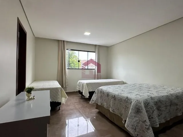 Imagem 14: ARNIQUEIRA - 5 QUARTOS - 3 SUÍTES - REFORMADA - ALTO PADRÃO - CONDOMÍNIO FECHADO