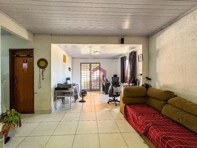 Imagem 3: SHA CONJ. 1 - CASA - 860M² - 4 QUARTOS - 1 SUÍTE - QUINTAL AMPLO - ARNIQUEIRAS