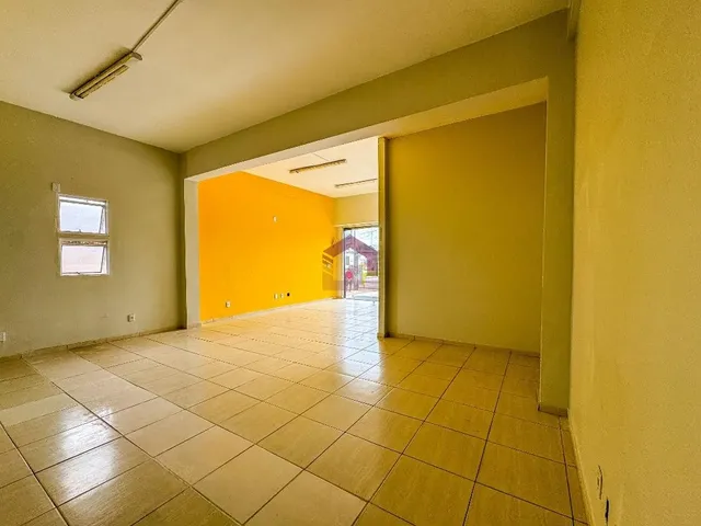 Imagem 14: QS 9 - LOJA - 90M² - FRENTE PISTA - 2 BANHEIROS - FLUXO ALTO - AREAL