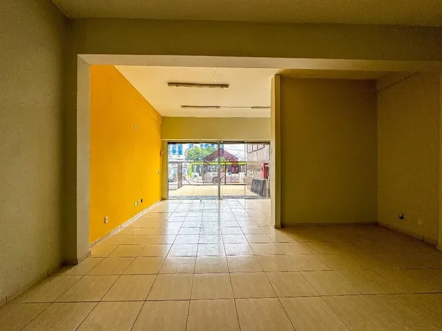 Imagem 9: QS 9 - LOJA - 90M² - FRENTE PISTA - 2 BANHEIROS - FLUXO ALTO - AREAL