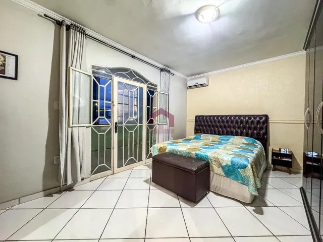 Imagem 10: CASA SOBRADO - CEILÂNDIA SUL - QNP 14 - 3 QUARTOS - SUÍTE - CHURRASQUEIRA