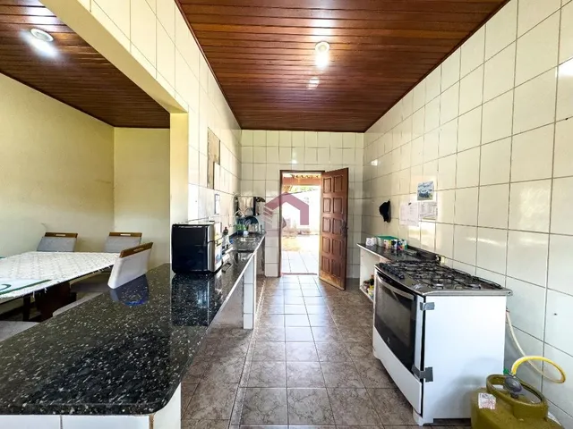 Imagem 2: RUA 3 - VICENTE PIRES - 3 QUARTOS - 5 BANHEIROS - LOTE 1200M² - CHURRASQUEIRA