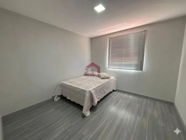 Imagem 4: SHA CONJUNTO 5 - CONDOMÍNIO FECHADO - SOBRADO - 3 QUARTOS - 280M² - ALTO PADRÃO