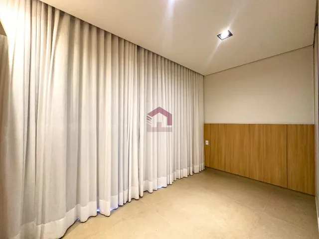 Imagem 3: RUA 12 - CASA ALTO PADRÃO - 4 SUÍTES - 400M² - PISCINA - GOURMET - VICENTE PIRES