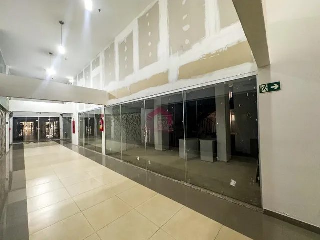 Imagem 3: BOULEVARD CAYMMI - LOJA - 31M² - FACHADA EM VIDRO - 1 VAGA - ÁGUAS CLARAS