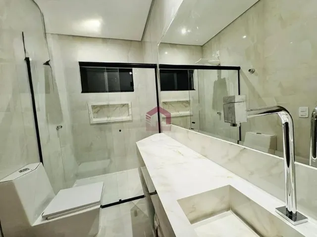Imagem 3: CONDOMÍNIO FECHADO - 300M² - 4 QUARTOS - 2 SUÍTES - PISCINA - VICENTE PIRES