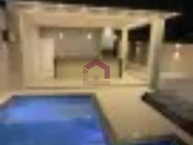 Imagem 2: ARNIQUEIRA - 3 SUÍTES - PÉ-DIREITO DUPLO - PISCINA AQUECIDA - ALTO PADRÃO