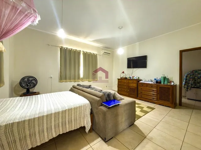 Imagem 11: ARNIQUEIRA - SHA 8 - 5 SUÍTES - ÁREA GOURMET - PISCINA - 1.600M² - ALTO PADRÃO