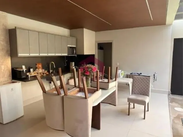Imagem 5: SHA 5 - 200M² - 3 QUARTOS - 2 SUÍTES - PISCINA AQUECIDA - CASA NOVA - ARNIQUEIRA