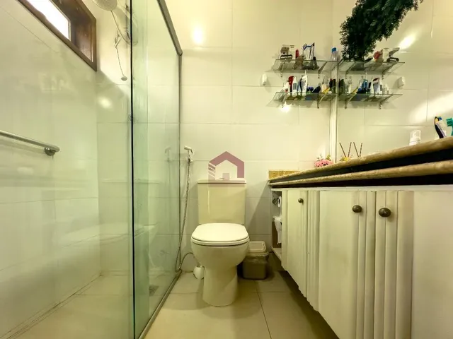 Imagem 2: PARK WAY - QUADRA 5 - LOTE 2.500M² - 4 QUARTOS - 2 SUÍTES - PISCINA - ÁREA VERDE