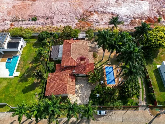 Imagem 13: PARK WAY - QUADRA 5 - LOTE 2.500M² - 4 QUARTOS - 2 SUÍTES - PISCINA - ÁREA VERDE