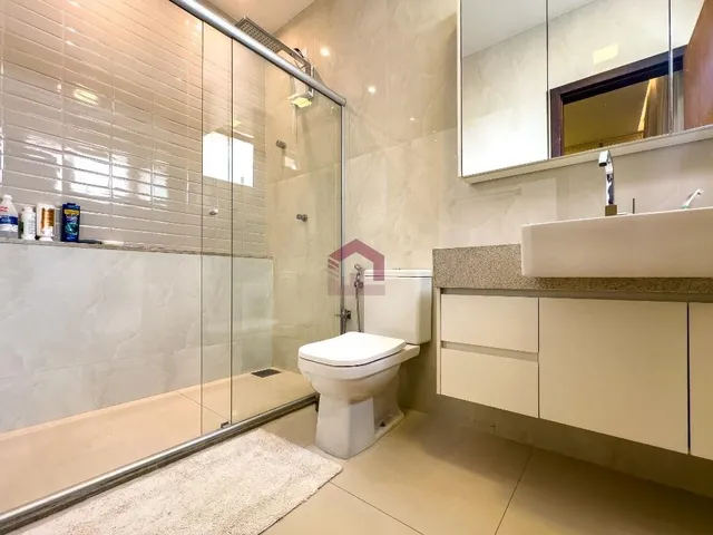 Imagem 2: VERDES ARES - 5 SUÍTES - PISCINA - VARANDA GOURMET - NASCENTE - ARNIQUEIRA