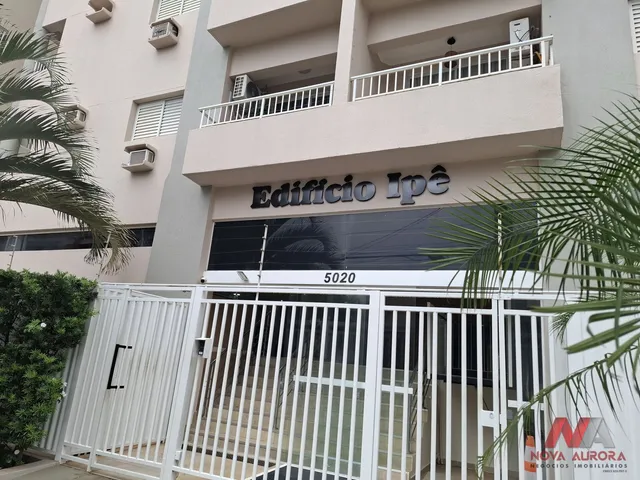 Imagem: O apartamento possui 2 Dormitórios, 1 Suíte, 2 Banheiros,