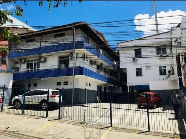 Imagem: Prédio Comercial no Cabula VI com 600 m²
