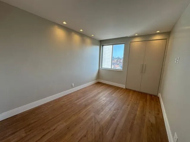 Imagem 10: Apartamento 68 m² com 2/4, duas suítes, decorado no 4 andar Alfa Class na Paralela