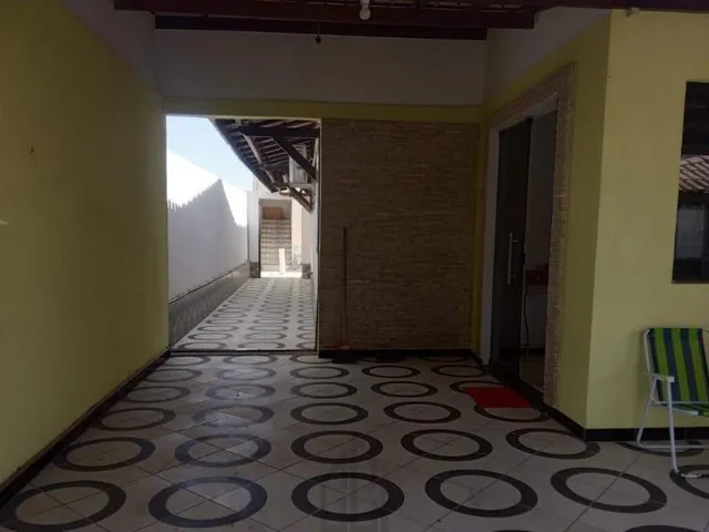 Imagem 12: Casa ampla com 600 m², 6 quartos, estacionamento amplo, piscina, varanda a vender na