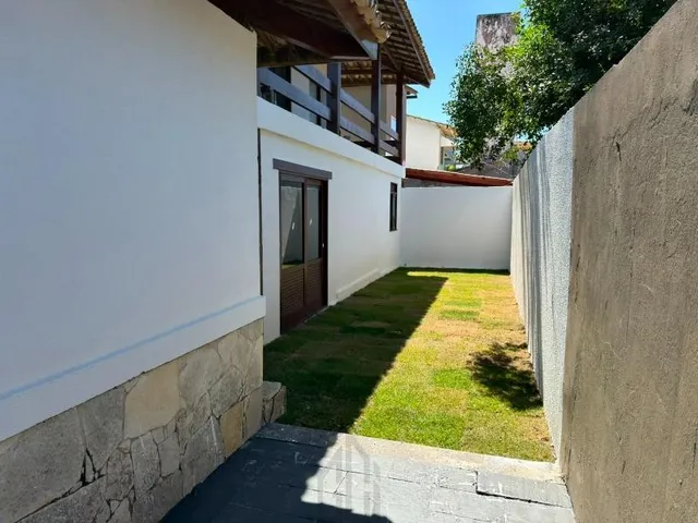 Imagem 15: Casa alto padrão ampla para alugar em Vilas do Atlântico localizada na Rua Praia de