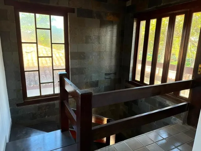 Imagem 13: Casa alto padrão ampla para alugar em Vilas do Atlântico localizada na Rua Praia de
