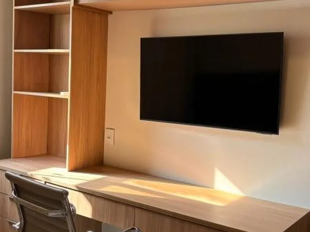 Imagem 5: Apartamento terreo mobiliado medindo 82 m² com 2/4, vagas vender em Buraquinho Lauro de