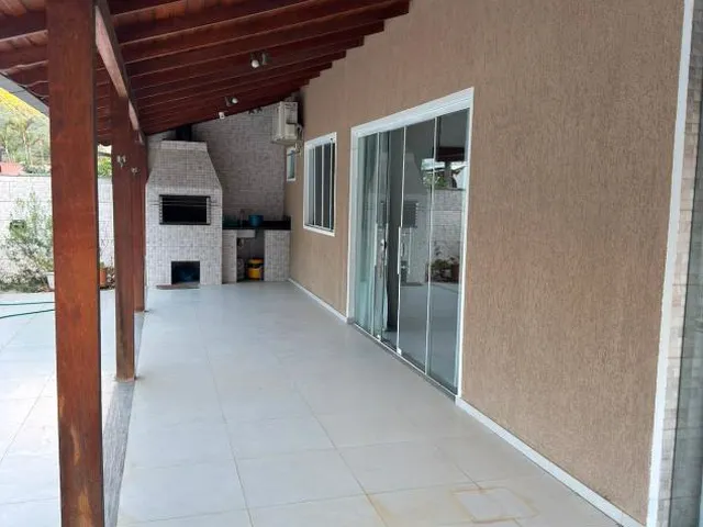 Imagem 4: BELISSIMA CASA COM 3 DORMITORIOS NA ARMAÇÃO