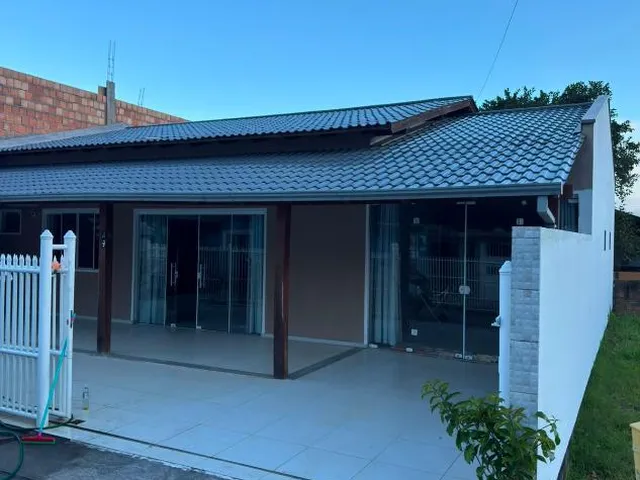 Imagem 6: BELISSIMA CASA COM 3 DORMITORIOS NA ARMAÇÃO