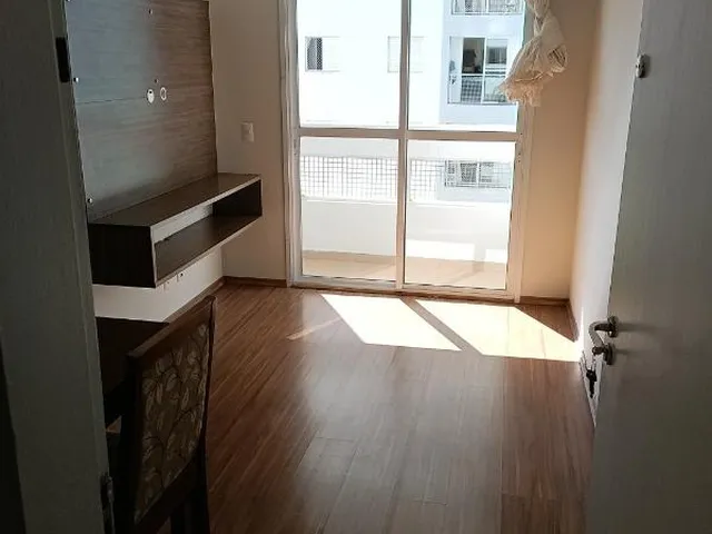 Imagem: O apartamento possui 2 Dormitórios, 1 Suíte, 2 Banheiros,