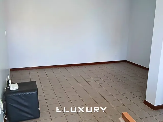 Imagem 2: Apartamento semimobiliado de 2 quartos no Condomínio Ilha de Capri