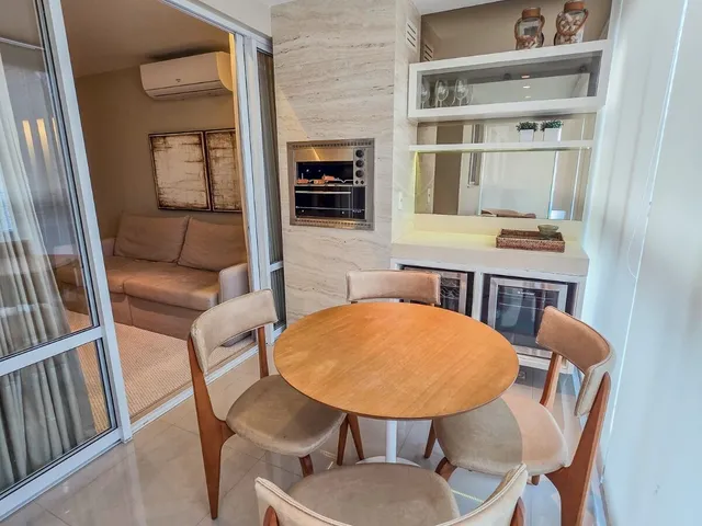 Imagem: Apartamento reformado de 2 quartos, Sol