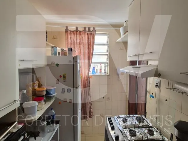 Imagem 3: Apartamento 2 Quartos na Pituba com Dependência Completa e Vaga Coberta a Venda