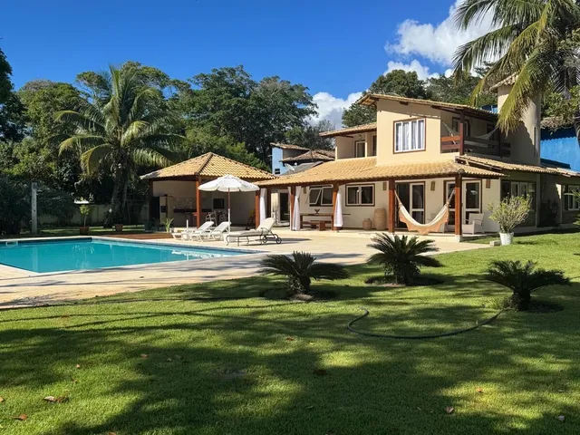 Imagem: Linda casa de alto padrão com amplo terreno