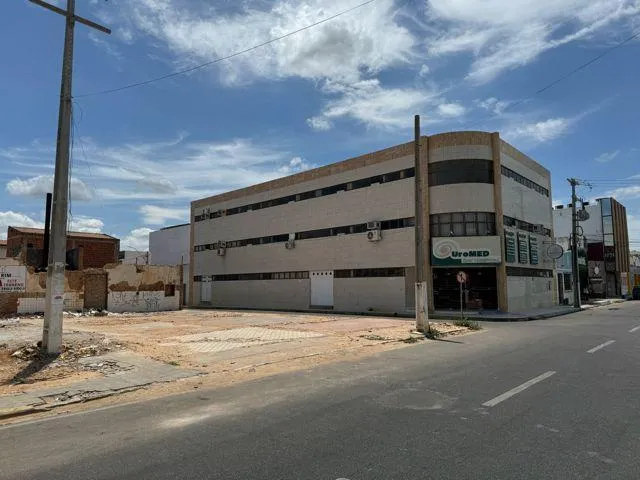 Imagem 3: Excelente Area Vizinha Clinicas