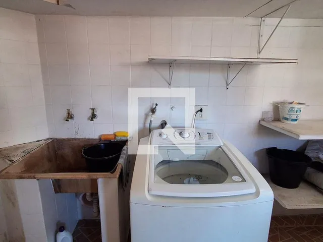 Imagem 2: Localizada no charmoso bairro Olímpico, esta espaçosa casa de 301 metros quadrados