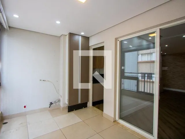 Imagem 4: Este encantador apartamento está localizado no bairro Campestre, em Santo André, e