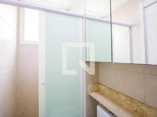 Imagem 11: Este encantador apartamento está localizado no bairro Campestre, em Santo André, e