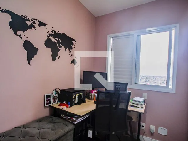 Imagem 11: Este espaçoso apartamento está localizado na vibrante cidade de Santo André. Com três