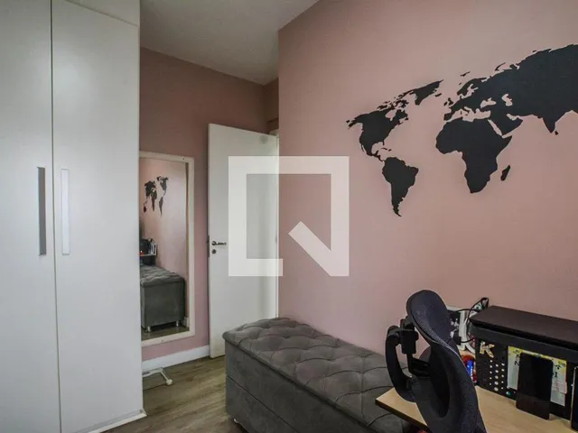 Imagem 10: Este espaçoso apartamento está localizado na vibrante cidade de Santo André. Com três