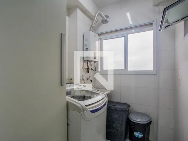 Imagem 15: Este espaçoso apartamento está localizado na vibrante cidade de Santo André. Com três