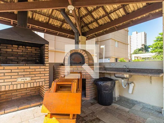 Imagem 8: Este espaçoso apartamento está localizado na vibrante cidade de Santo André. Com três