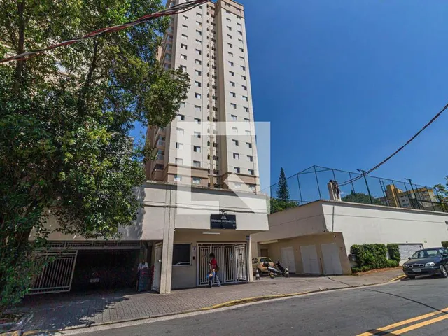 Imagem 7: Este espaçoso apartamento está localizado na vibrante cidade de Santo André. Com três