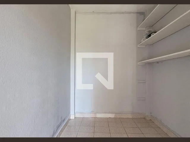 Imagem 8: Localizado na cidade de Santo André, no charmoso bairro Jardim, este apartamento oferece