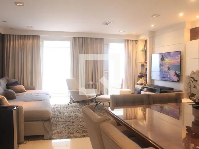 Imagem: Este espaçoso apartamento está localizado